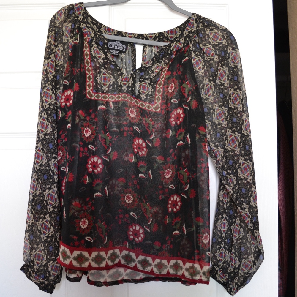 Shear patterned long sleeve